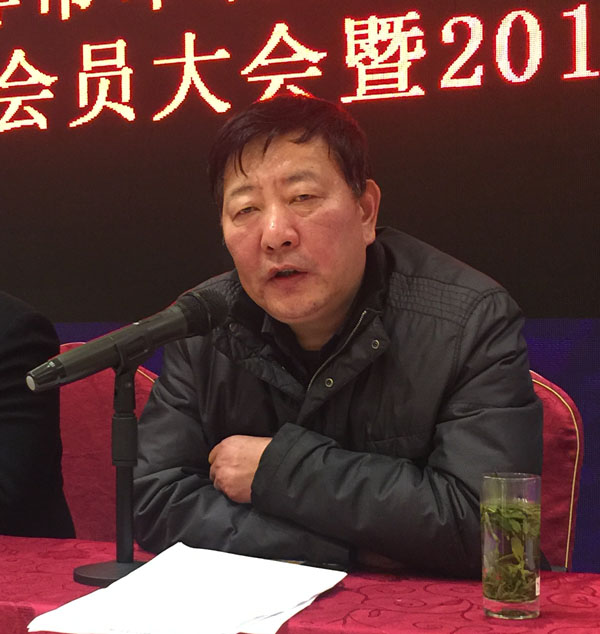 蚌埠市印刷协会副会长兼秘书长骆小伟总结协会2016，展望2017